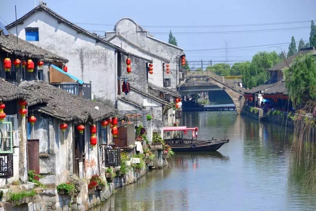 探索北京师范大学专升本录取分数线,发现你感兴趣的话题